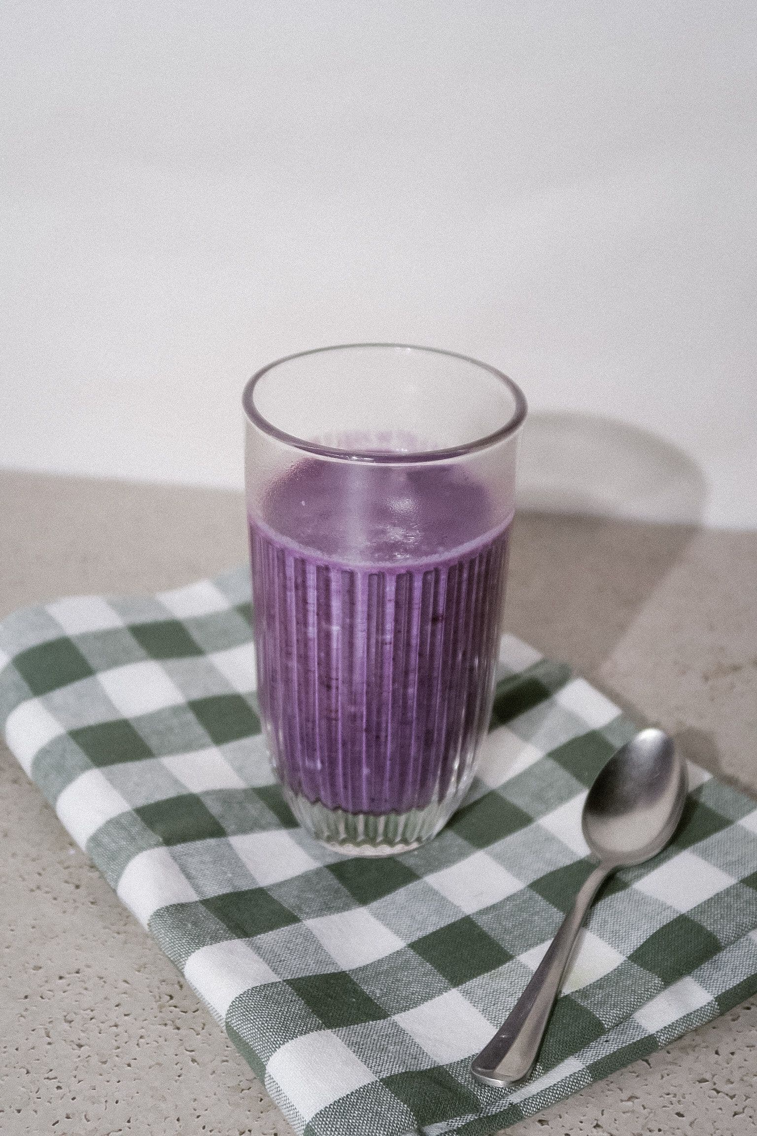 Smoothie aux fruits rouges