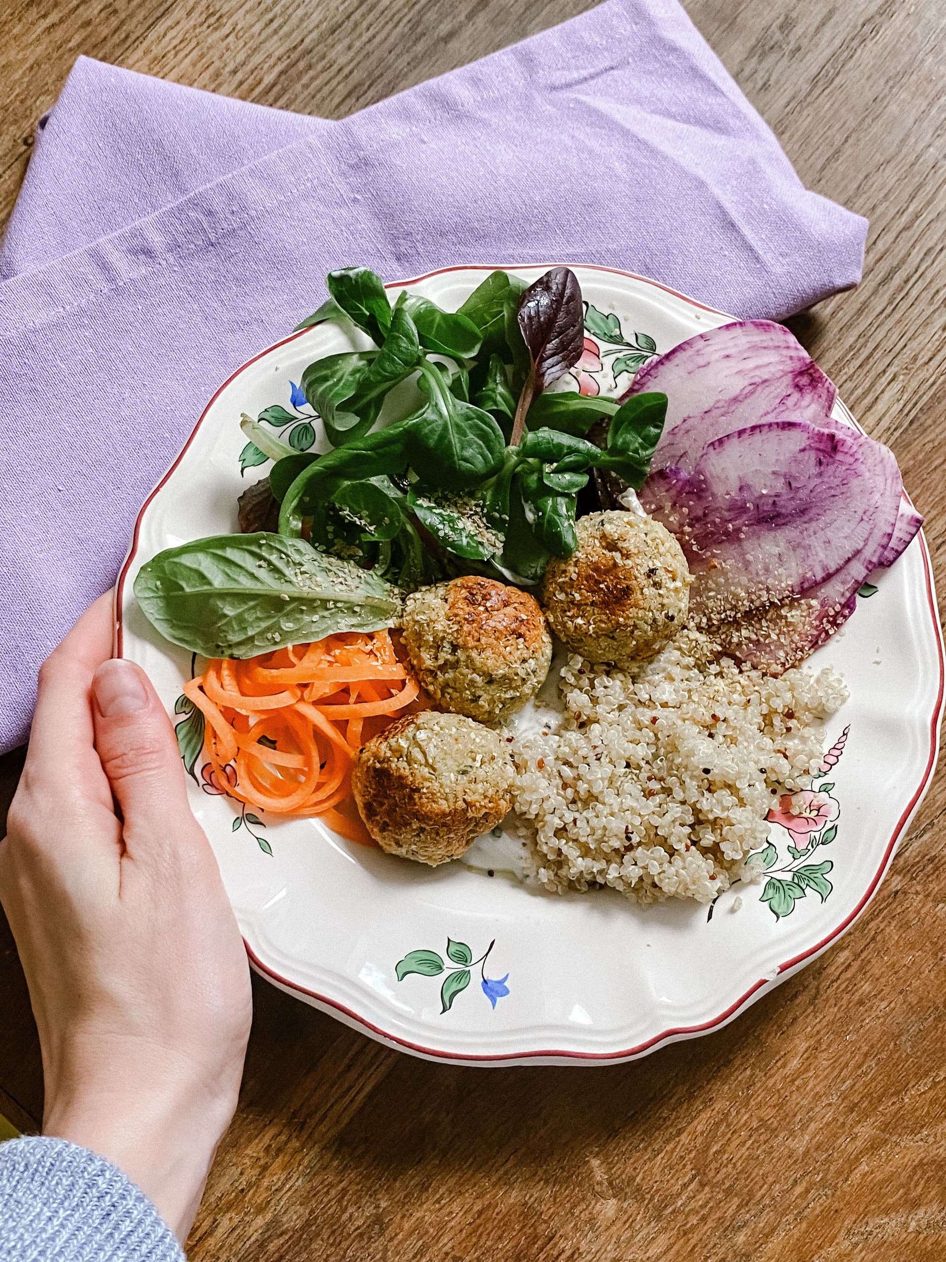 Salade de printemps aux falafels